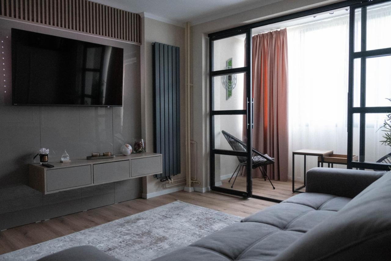 Cosy 2 Rooms Apartment In The Center Of The City Bucareste Exterior foto