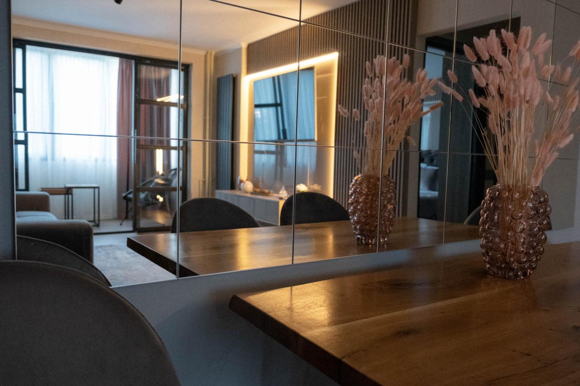 Cosy 2 Rooms Apartment In The Center Of The City Bucareste Exterior foto