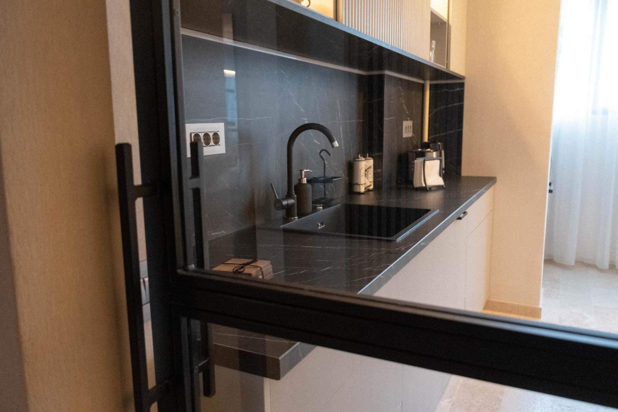 Cosy 2 Rooms Apartment In The Center Of The City Bucareste Exterior foto